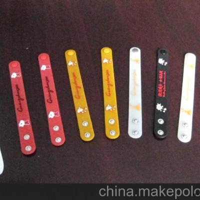 各種橡膠。硅膠制品，O,U型防水圈，硅膠滴膠，各種杯墊