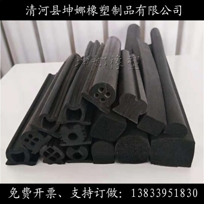 環(huán)衛(wèi)車?yán)浜髩簵l三元乙丙密封膠條垃圾車廂后門(mén)橡膠條壓縮箱后壓防漏密封條
