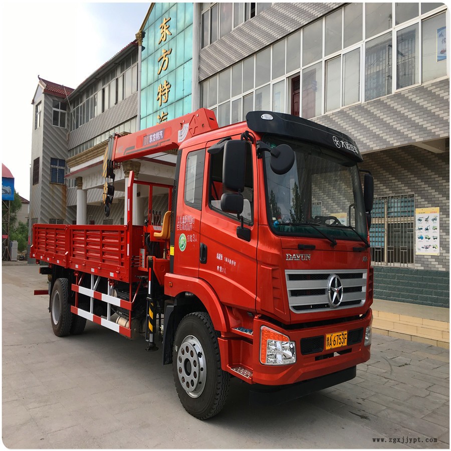 隨車起重機 輪胎車 質量好 價格低 隨車起重機 輪胎車 質量好 價格低